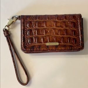 Brahmin Debi Melbourne wristlet i